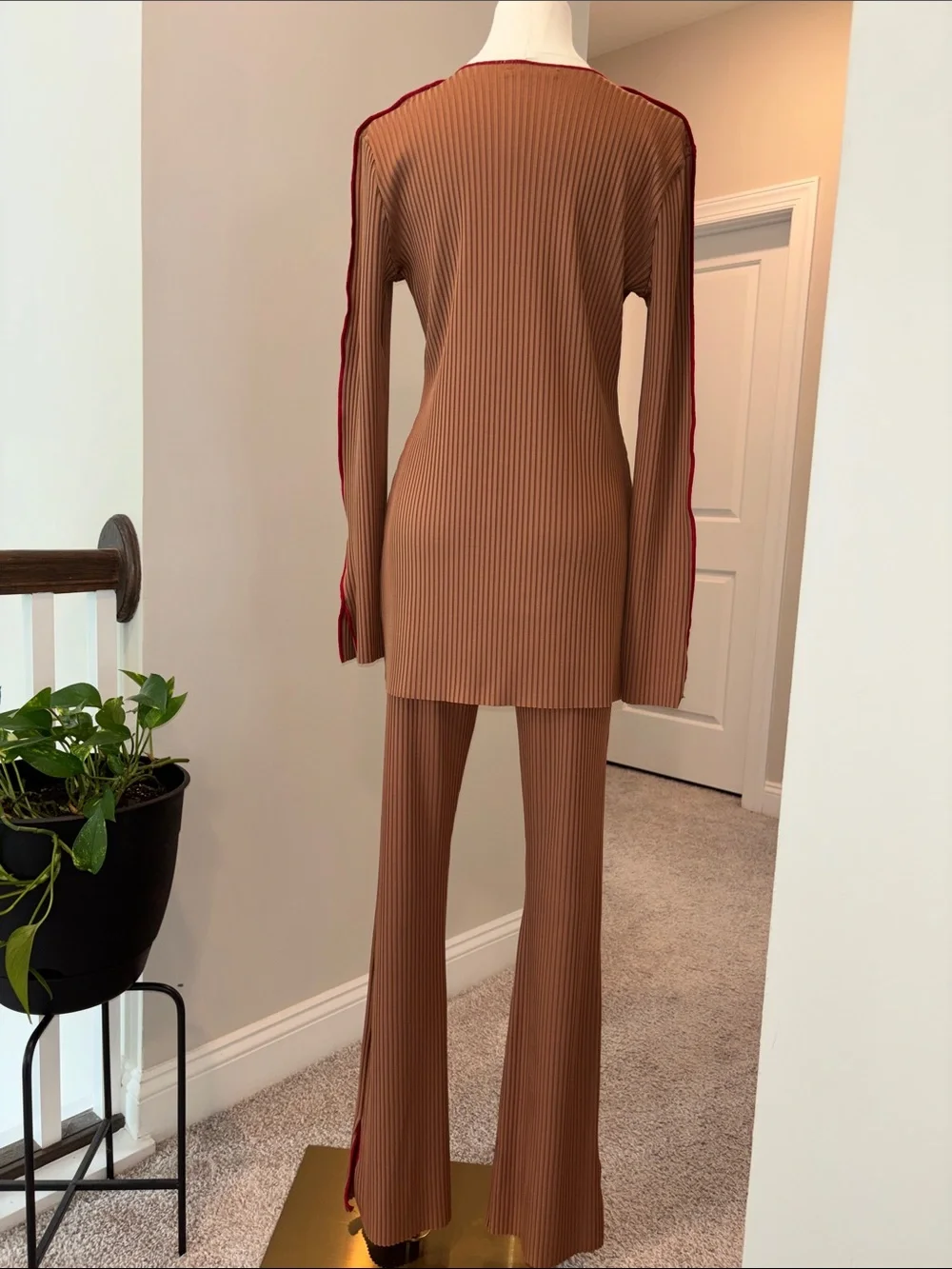 Zara Brown Ribbed Knit Pant Set with Burgundy Contrast Trim